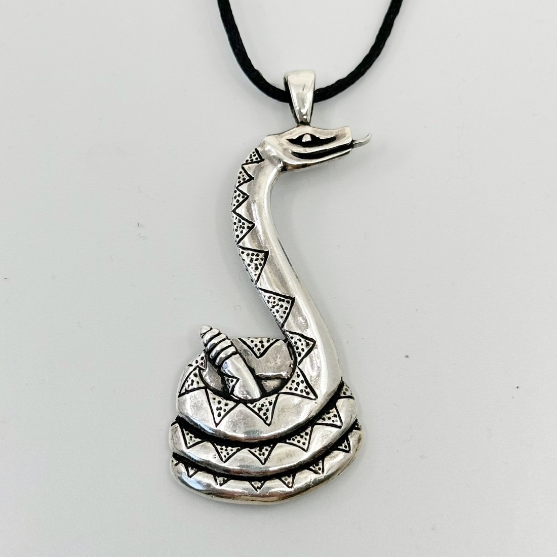 Sterling silver rattle snake pendant (1 of 4)