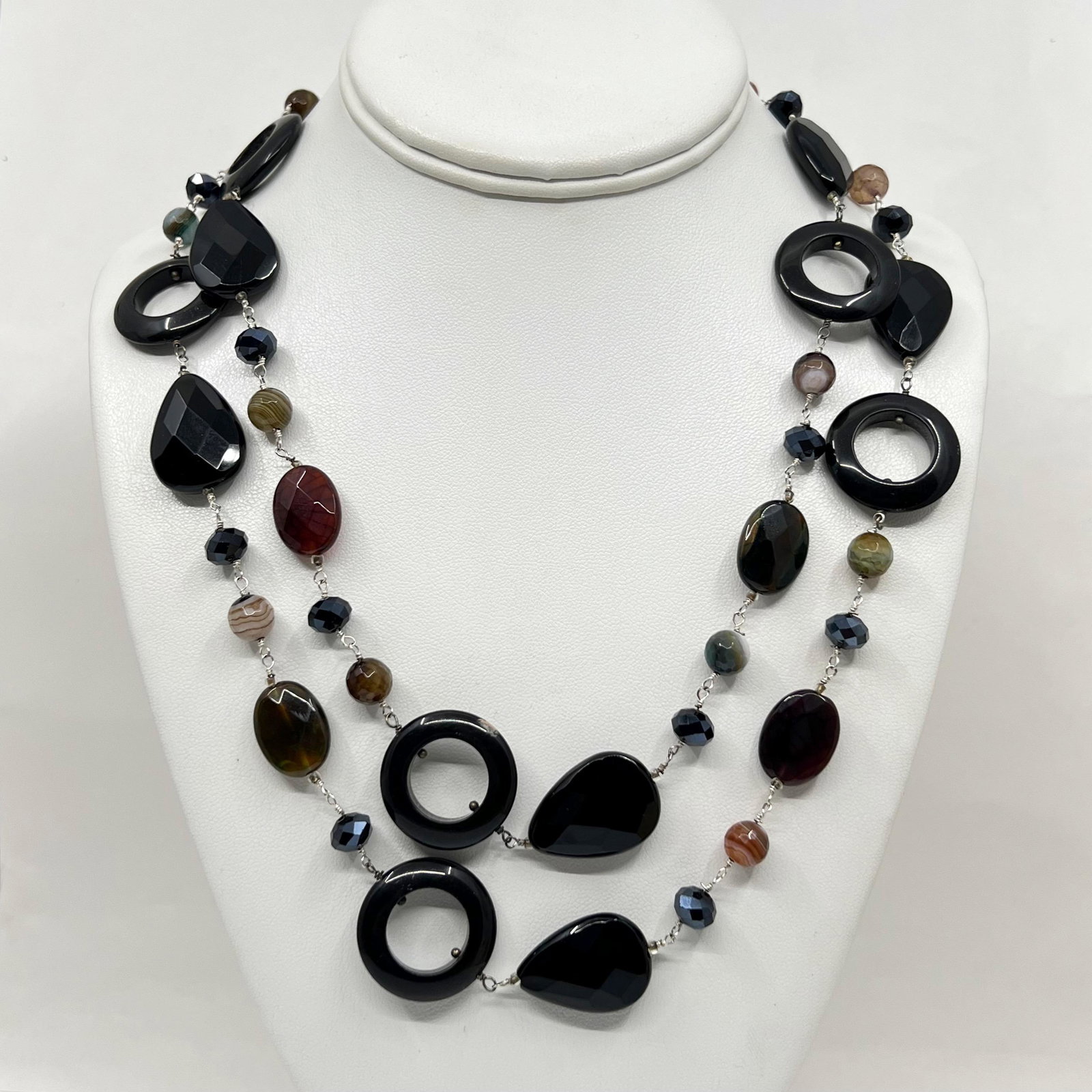 Hand Made sterling silver agate, onyx & carnelian bead necklace: Measures: 40" long Crafted with multi color onyx, agate, carnelian bead Signed: 925 Condition: like new SKU- 1396