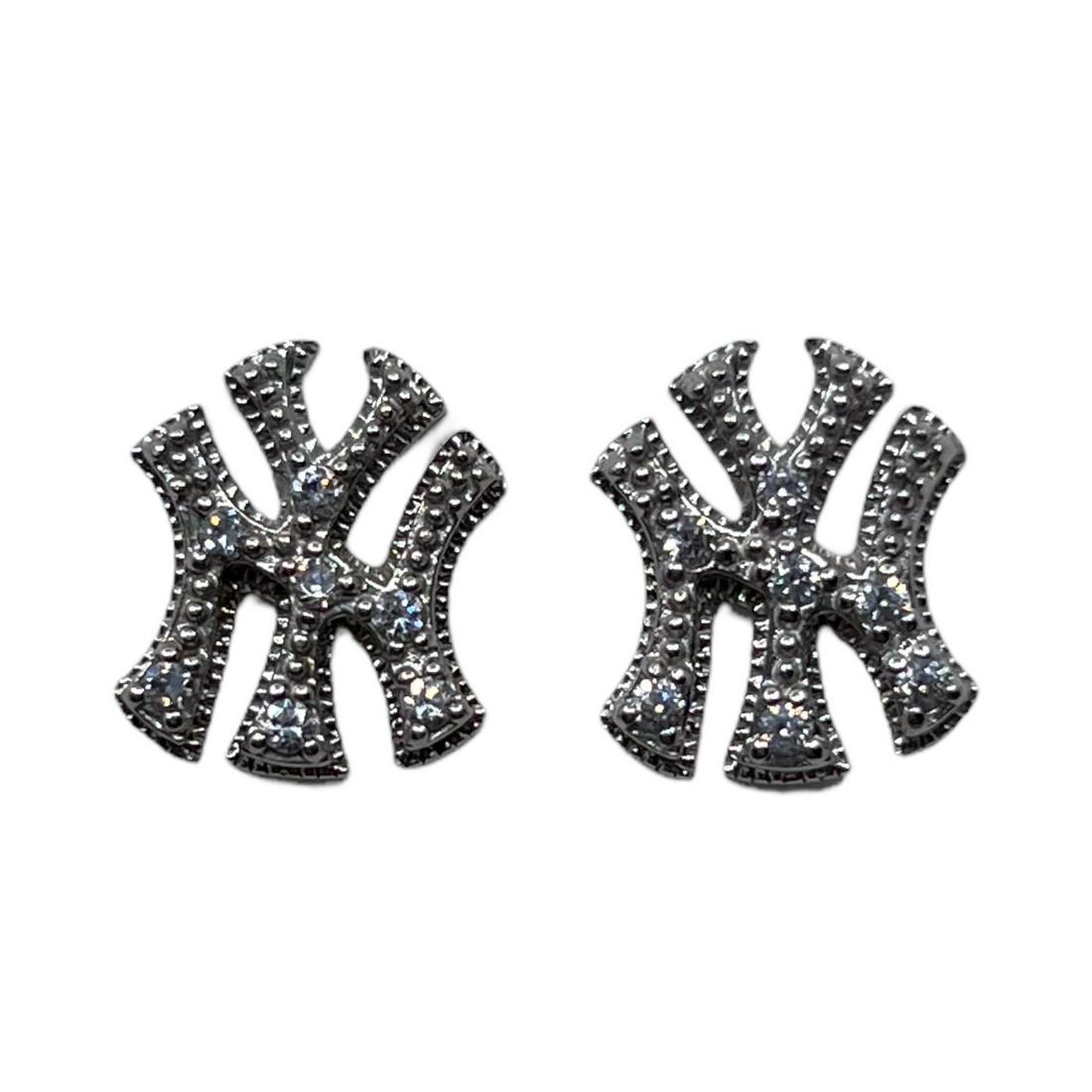 New York Yankees sterling silver cubic zirconia earrings: Measurements: 1/2" Long x 1/2" Wide Gemstones: cubic zirconia Material: sterling silver Signed: 925 Condition: new SKU-844