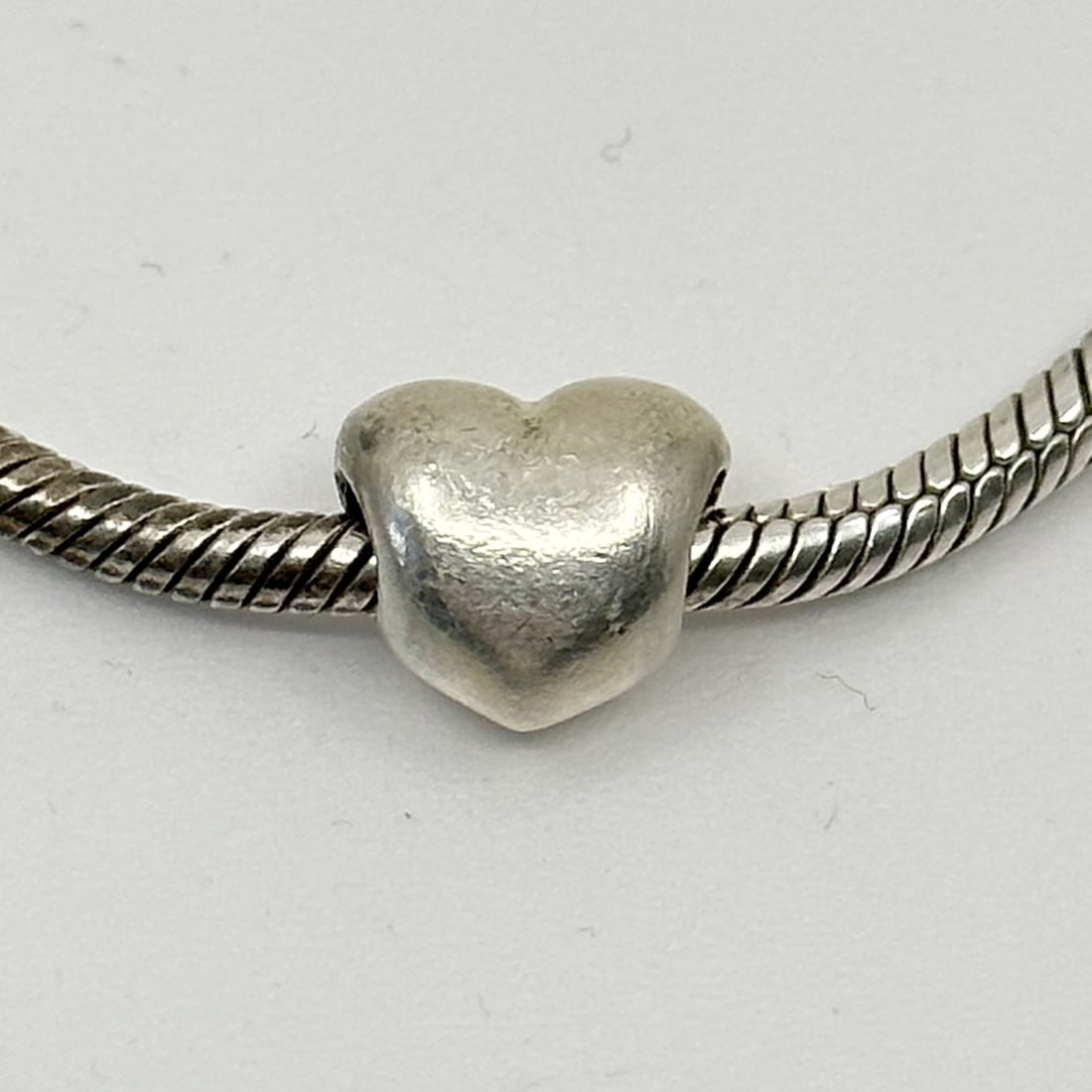 PANDORA Sterling Silver Smooth Heart bead Charm (1 of 3)