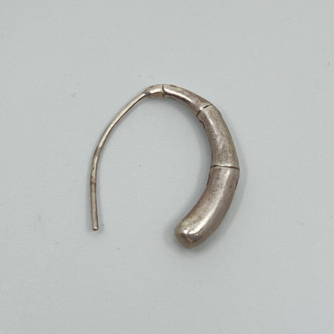 John Hardy bamboo small hook single earrings SKU-362: Measures: 1" long by 5mm wide Hallmark: JH 925 babe in very good condition SKU-362