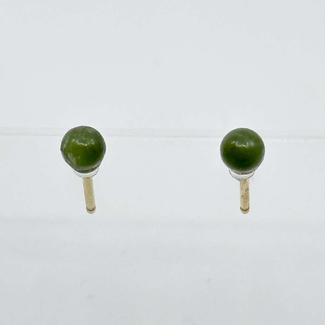 14k yellow gold nephrite jade stud earrings SKU-392 (1 of 4)