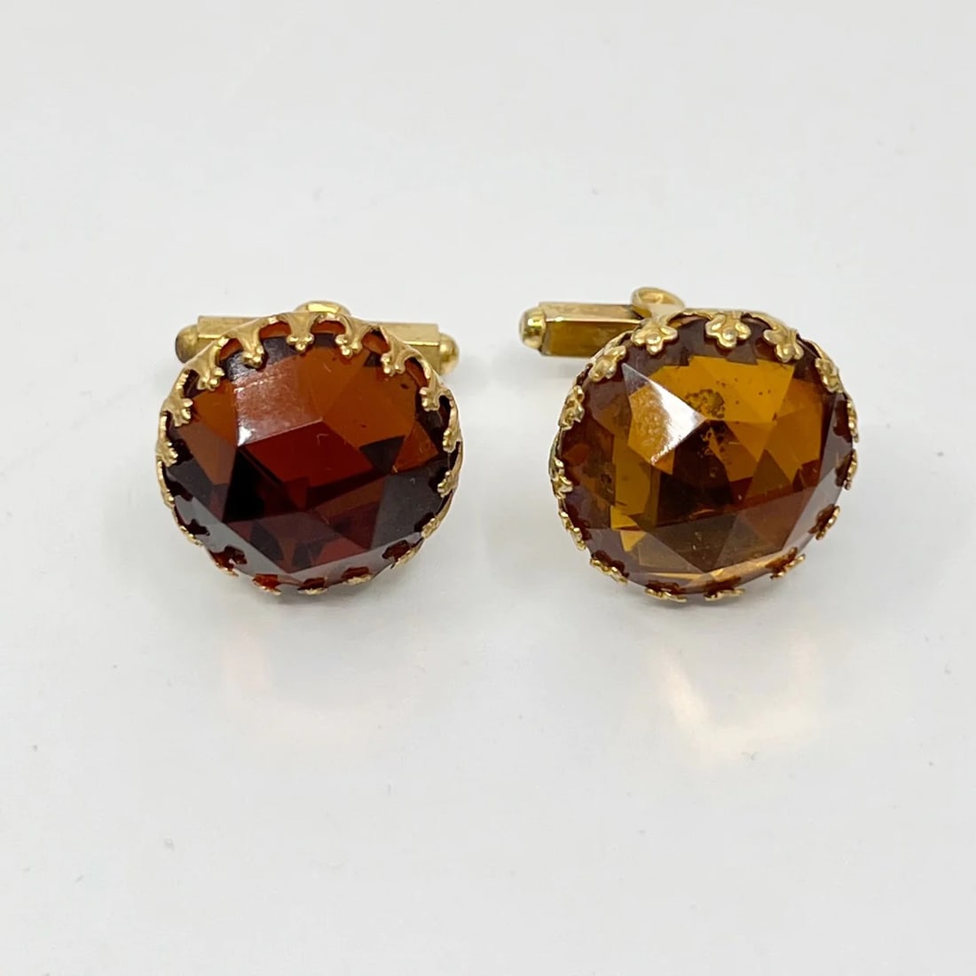 Gold filled amber crystal cufflinks SKU-1893: Measurements: 3/4" Wide Gemstones: 20mm amber crystal Material: gold filled Condition: like new SKU-1893