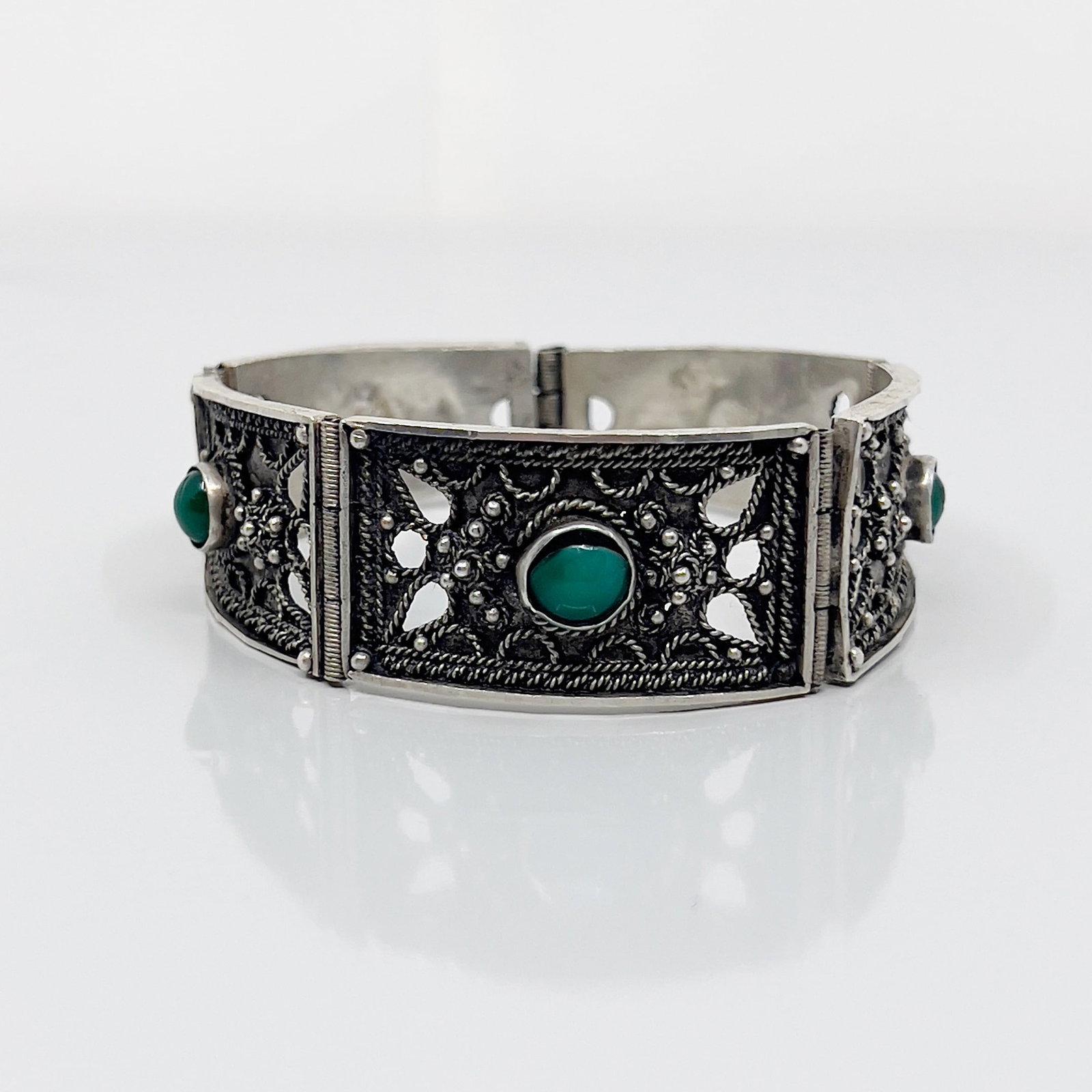 Turkish Republic 900 silver chrysoprase bracelet SKU-1124 (1 of 5)