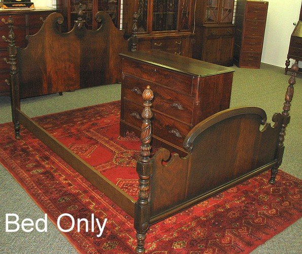 Vint. Walnut 4 Poster Bed-Pineapple Finials-Full: Lovely mid-20th century bed with turned posts & pineapple finials. Full size (54" x 75" mattress), 51" tall at the center finial, excellent condition.