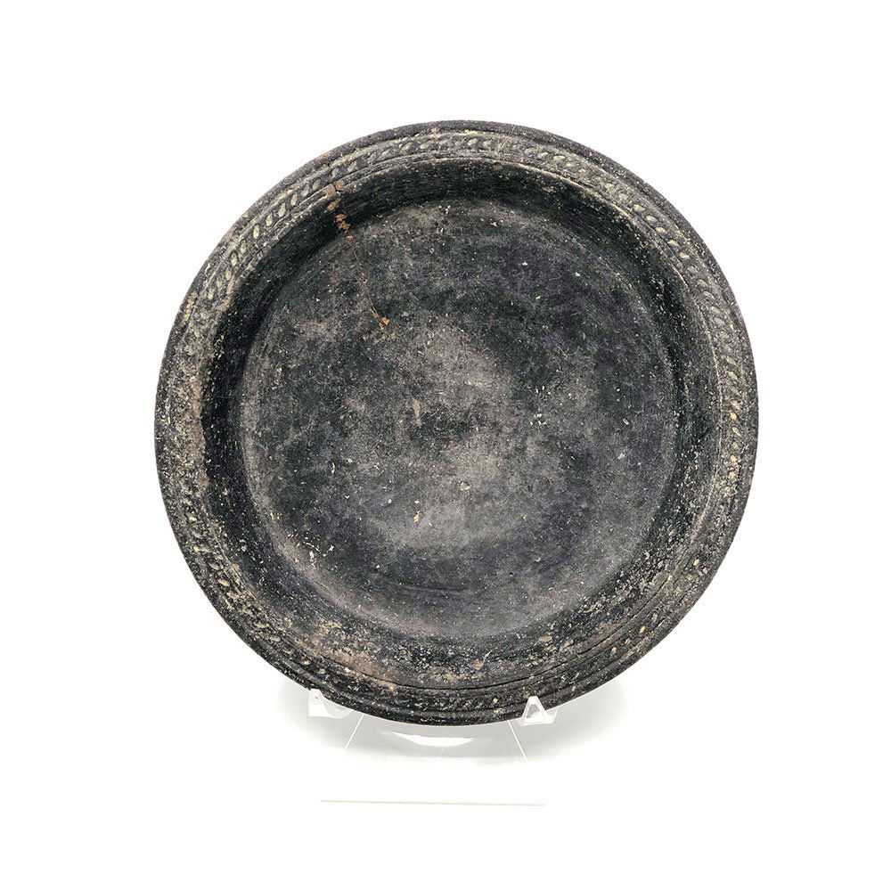 A Greek blackware plate, ca. 4th century BC (1 of 3)