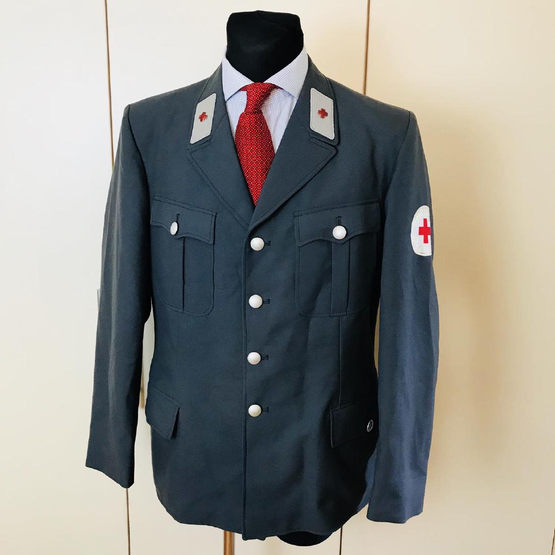 Vintage Men's German Medic Officer Jacket Size US 40 (1 of 7)