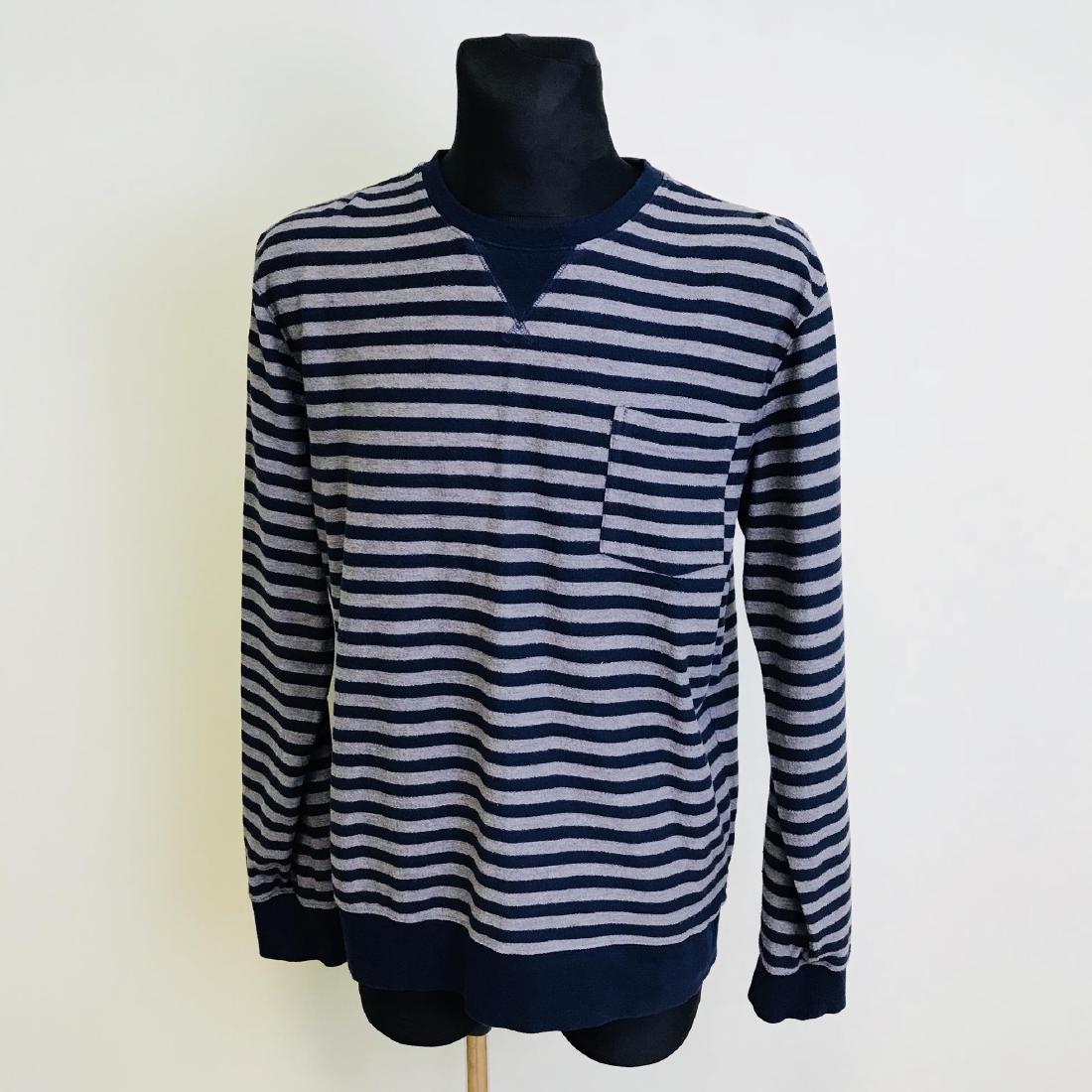 Men's Tommy Hilfiger Vintage Fit Sweater: Good condition. Size XXL Armpit to Armpit: 24.5 in. Sleeve from shoulder seam: 27.5 in.