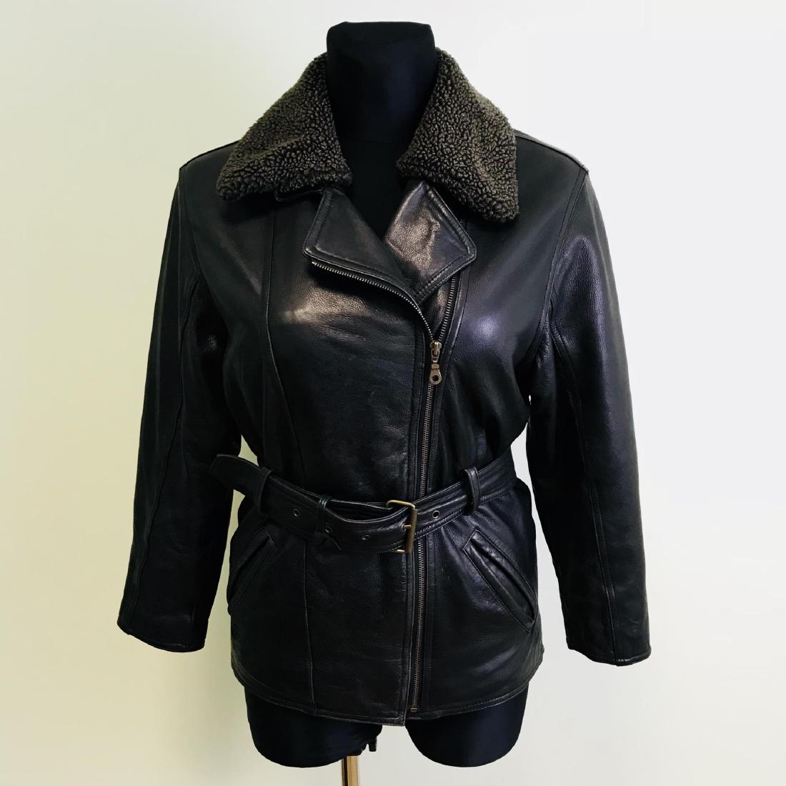 Vintage Women's Thick Warm Leather Jacket: Size US 10 Armpit to Armpit: 20.5 in. Sleeve from shoulder seam: 22 in. Shoulder to shoulder: 18 in. Total length: 29.5 in.