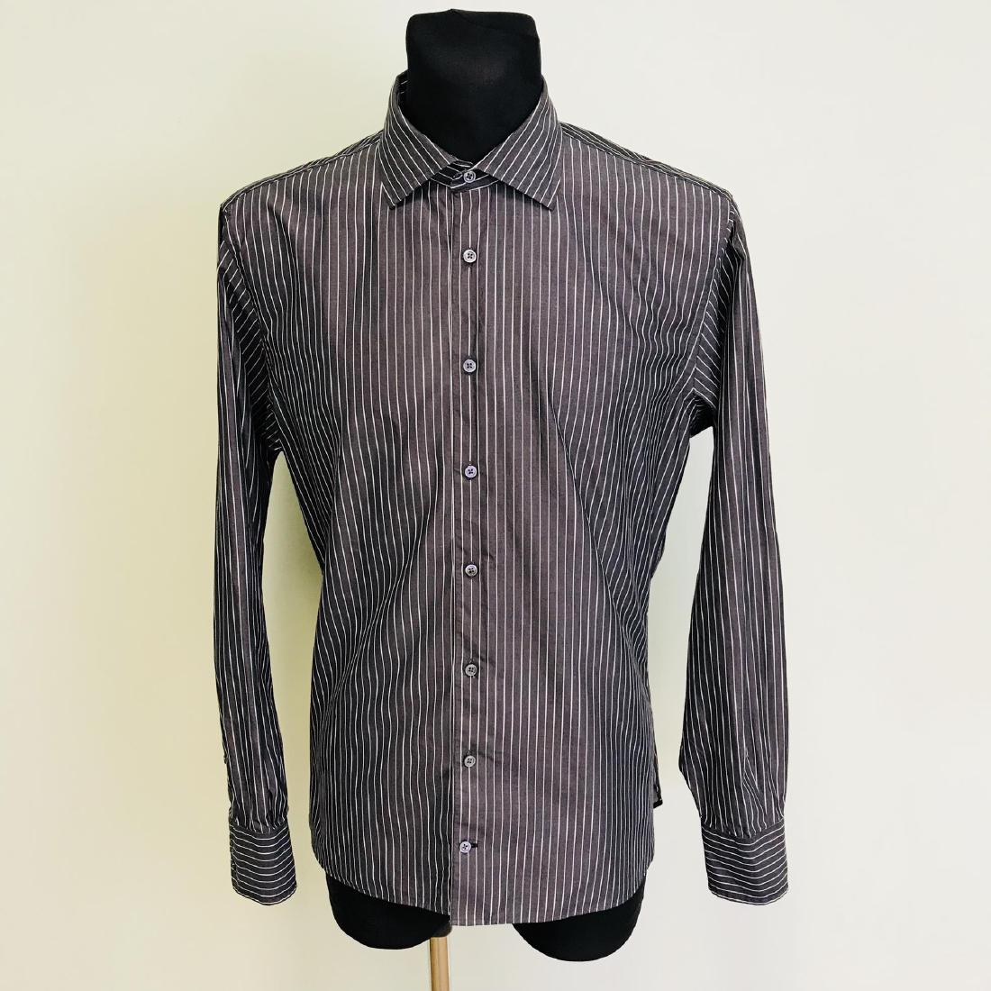 Men's Tommy Hilfiger Luxury Shirt Size L: Size L Armpit to Armpit: 22.5 in. Sleeve from shoulder seam: 26.5 in.