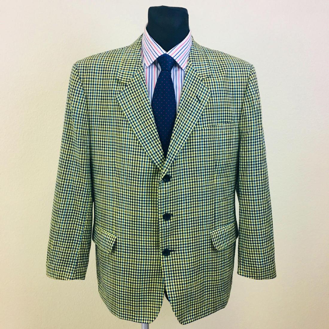 Men's Paolo Negrato Wool Silk Blend Blazer Jacket: Size EUR 52 Short US 42 Short 55% Wool 35% Viscose 10% Silk Armpit to Armpit: 24 in. Sleeve from shoulder seam: 24 in. Shoulder to shoulder: 20 in. Total length: 30 in.