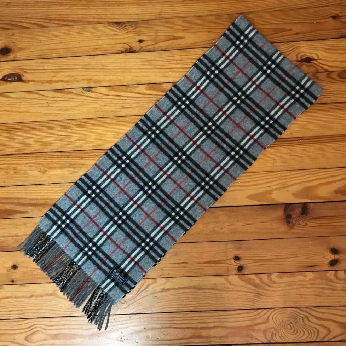 Burberry 100% Lambswool Grey Nova Check Scarf: Burberry 100% Lambswool Grey Nova Check Scarf Vintage 100% Lambswool Measurements (inches): Width: 11 Length: 65