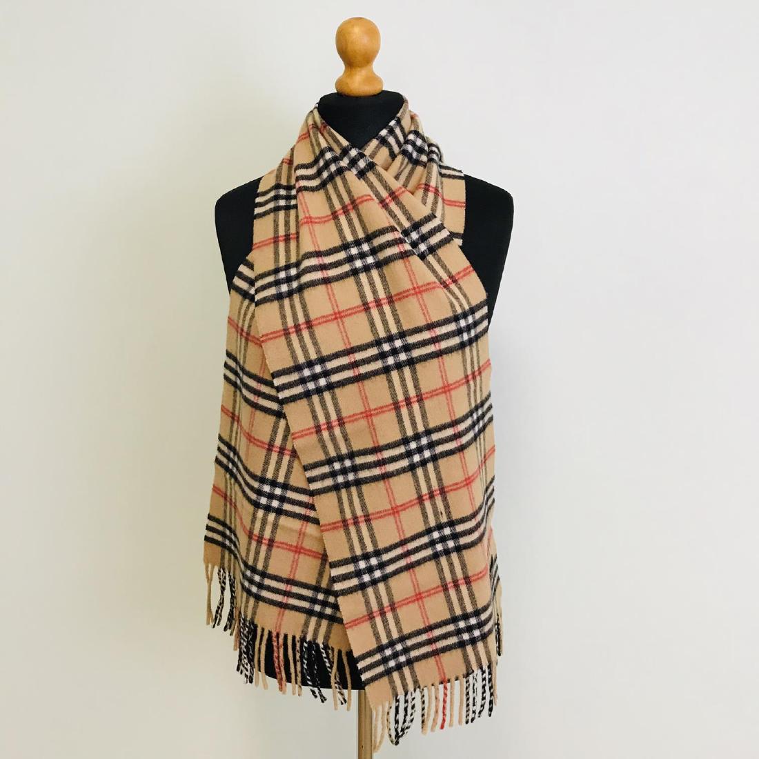 Vintage Burberry 100% Lambswool Scarf: Measurements (inches): Width: 11 Length: 70