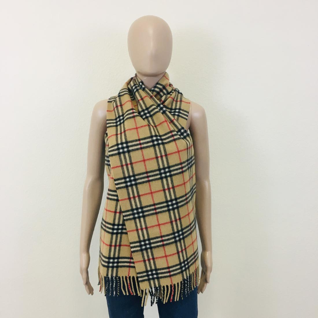 Vintage Burberry Lambswool Scarf: 100% Lambswool Color: Camel Brown Measurements: 68 x 12 in.
