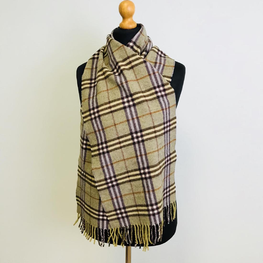 Vintage Burberry Lambswool Scarf: 100% Lambswool Color: Olive Green Measurements: 66 x 12.5 in.