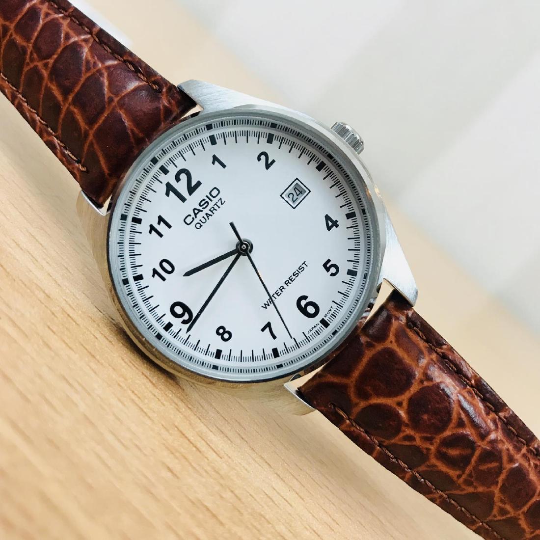 CASIO Men's Classic Analogue Watch (1 of 9)