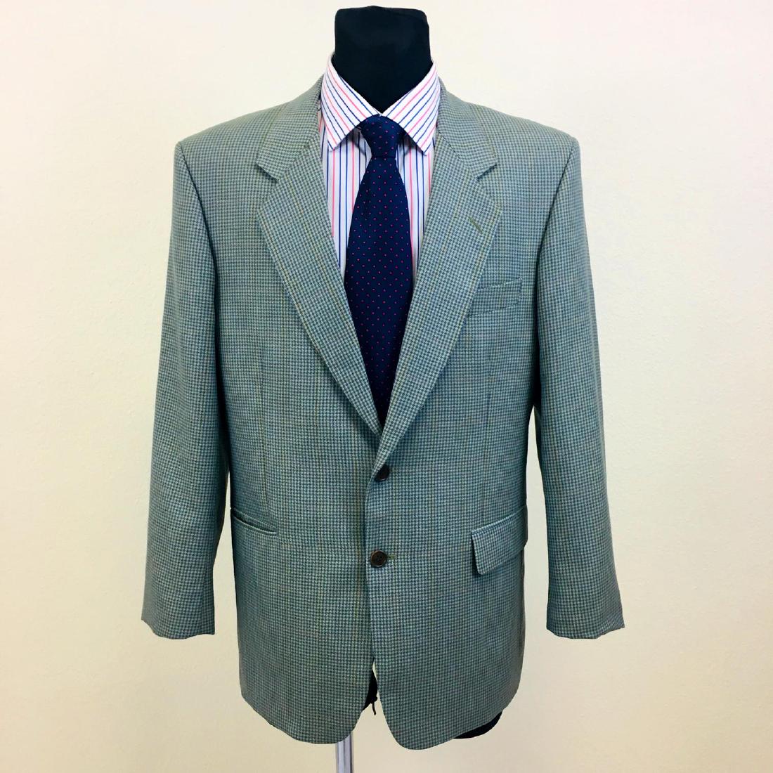 Men's Horizon Designer Wool Blazer: Size EUR 48 US 38 100% Wool Armpit to Armpit: 21 in. Sleeve from shoulder seam: 24 in. Shoulder to shoulder: 18.5 in. Total length: 30 in.