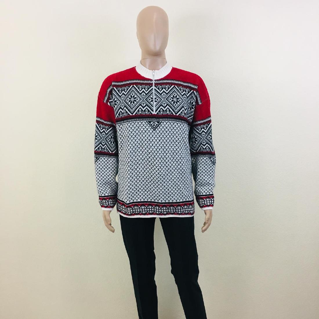 Vintage Men's Scandinavian Norwegian Sweater: Size XL 100% Acrylic Armpit to Armpit: 25.5 in. Total Length: 27 in.