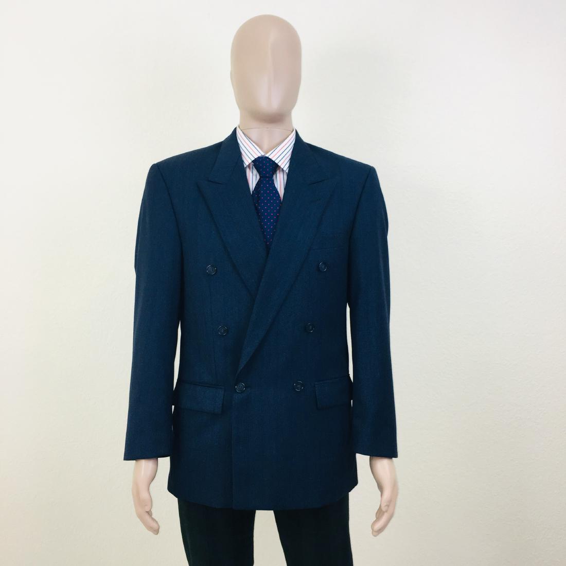 Vintage Men's Blue Double-Breasted Blazer Jacket: Size EUR 48 US 38 Armpit to Armpit: 21 in. Sleeve from shoulder seam: 24 in. Shoulder to Shoulder: 19 in. Toltal length: 31 in.