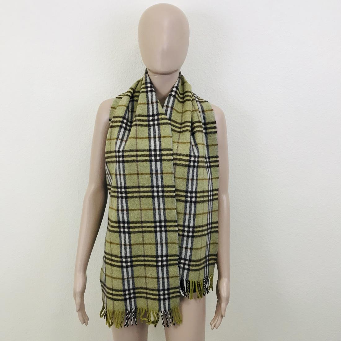 Burberry 100 Lambswool Green Scarf