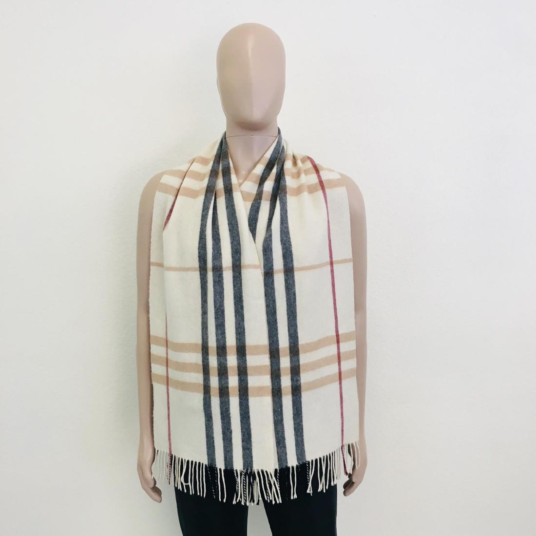 Vintage Burberry 100% Lambswool Scarf: Color: Beige Measurements (inches): Width: 12 Length: 70