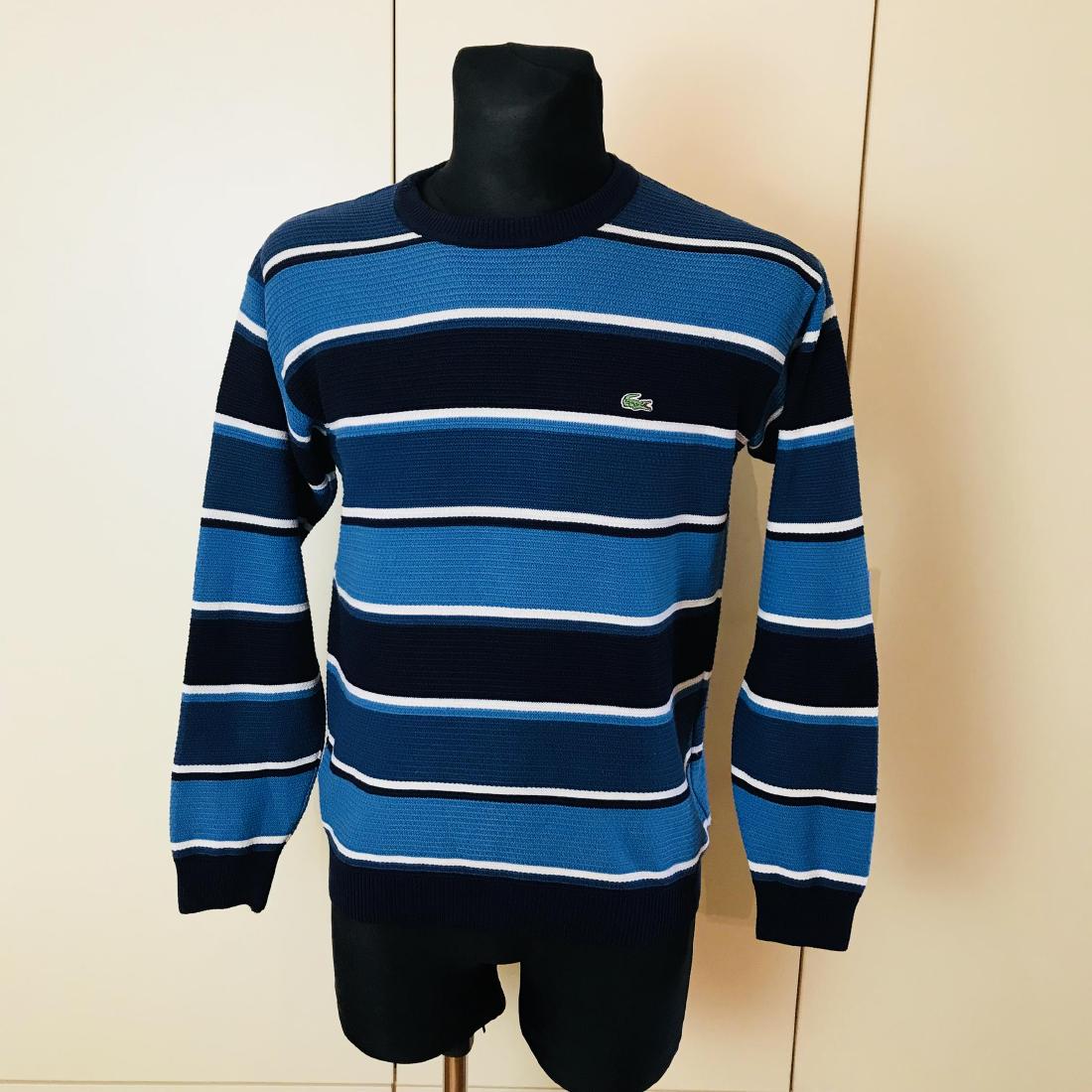 Men's Lacoste Sweater Size 3 / Small: Small Wool Blend Armpit to Armpit: 21.5 in. Sleeve from shoulder seam: 23 in. Toltal length: 24.5 in.