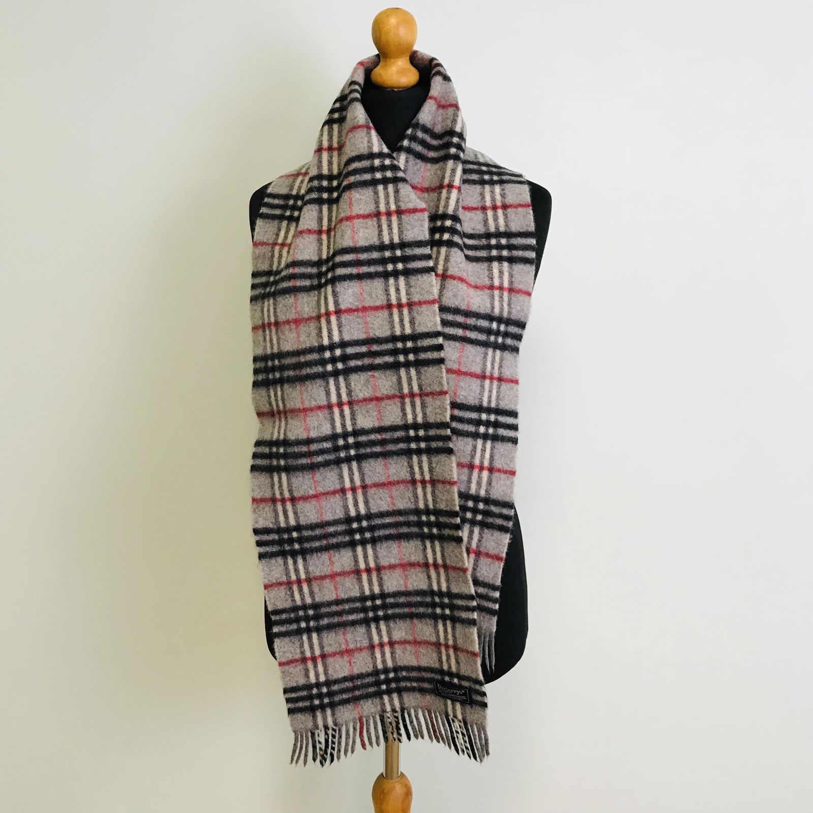 Vintage Burberry 100% Lambswool Scarf: Measurements (inches): Width: 9.5 Length: 66
