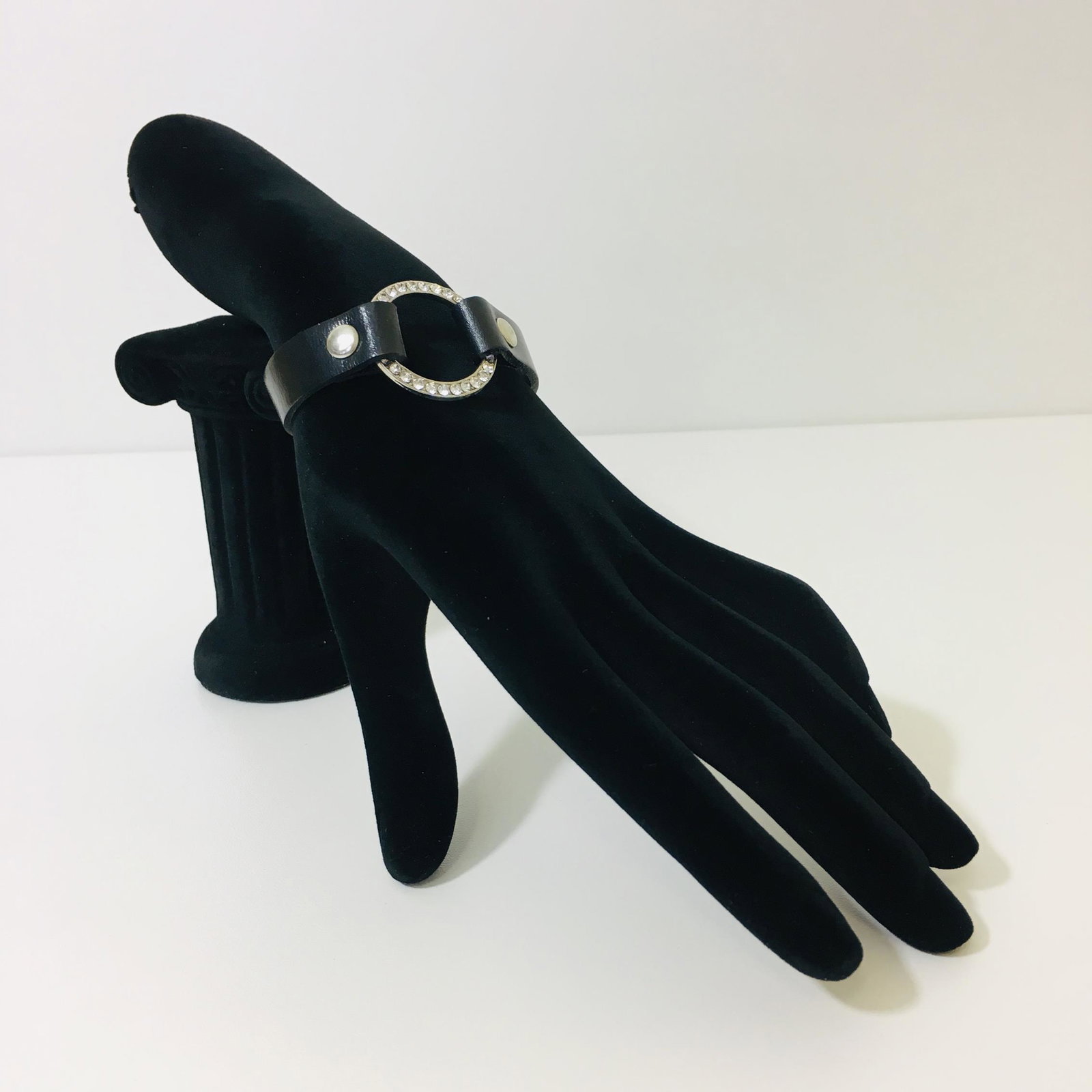 Ladies Scandinavian Jewelry Bracelet: Made by Norwegian Jewelry and Accessories Brand - ROSENVINGE
