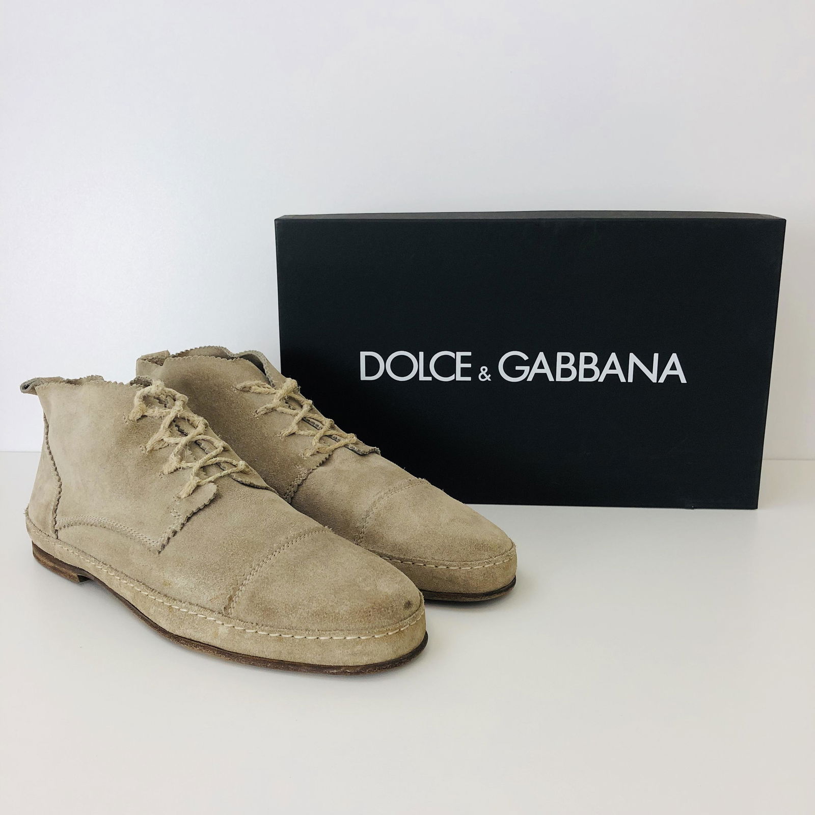 Men's Authentic Dolce & Gabbana Suede Shoes: Size EUR 44 US 11 UK 10 Aged design - This model is intentionally made to look like old vintage shoes. 100% Authentic