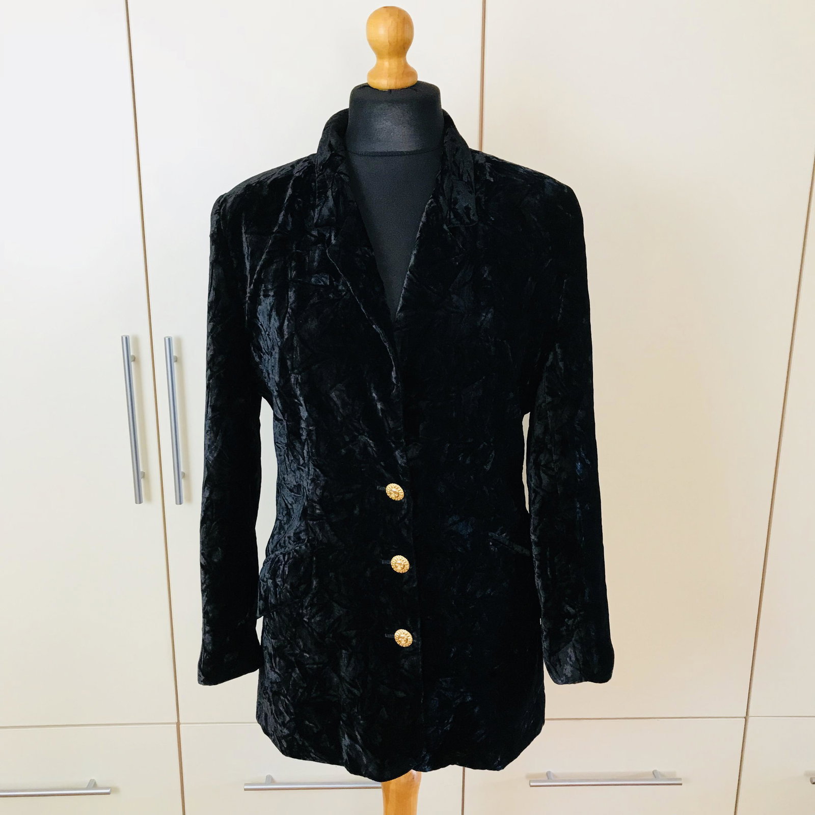 Vintage Women's Long Black Velvet Blazer Jacket: Size EUR 40 US 10 Viscose Blend Armpit to Armpit: 20.5 in. Sleeve from shoulder seam: 23.5 in. Toltal length: 28.5 in.