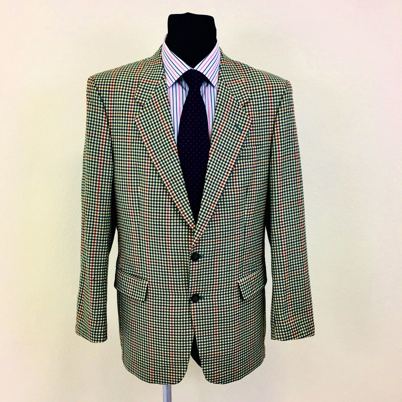 Men's Angelo Litrico Italian Designer Wool Blazer: Size EUR 51 US 41 100% Wool Armpit to Armpit: 22 in. Sleeve from shoulder seam: 25 in. Shoulder to shoulder: 19 in. Total length: 32 in.