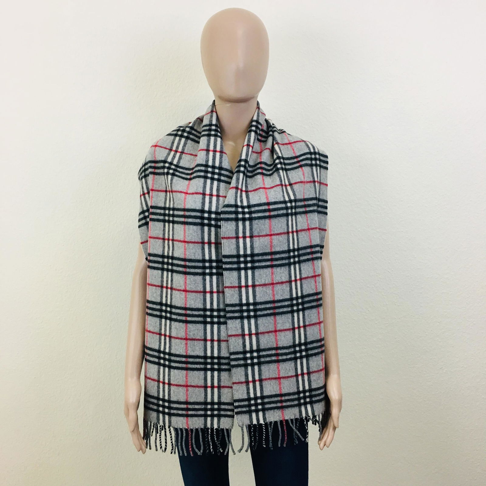 Vintage Burberry 100% Lambswool Scarf: 100% Lambswool Color: Grey Measurements: 68 x 12 in.