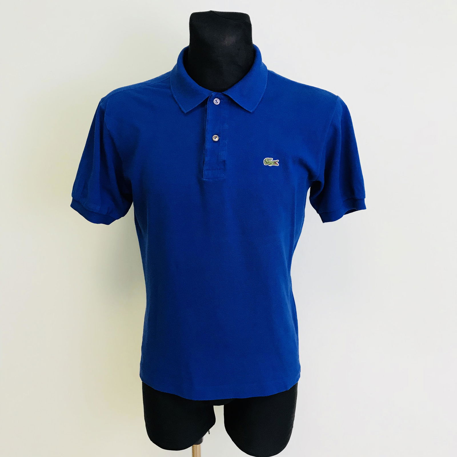 Men's Lacoste Polo Shirt Size 3 / S: Size 3 / S Armpit to Armpit: 20 in.