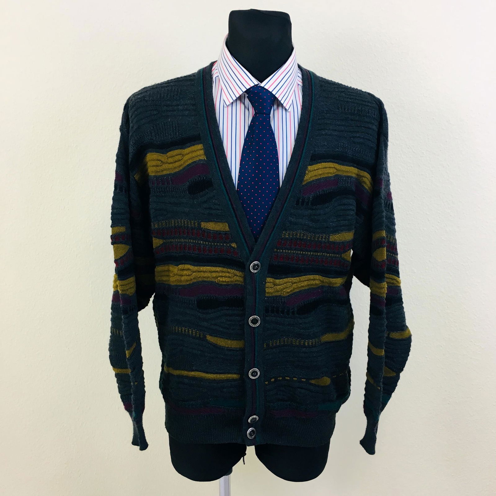 Vintage Men's Enzo Lorenzo Wool Blend Cardigan Sweater: Size EUR 50 US 40 50% Wool 50% Acrylic Armpit to Armpit: 22.5 in. Total length: 25 in.