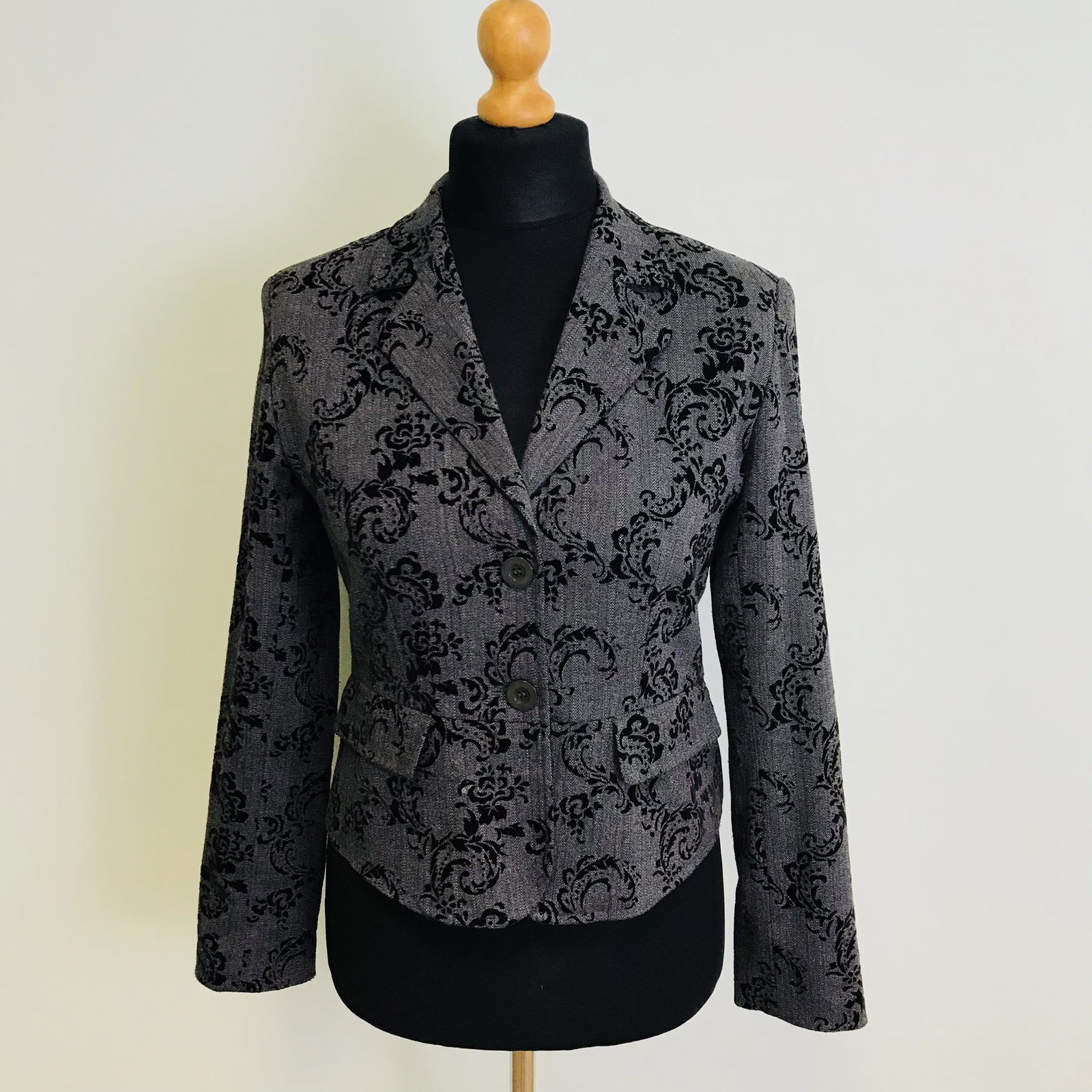 Women's Cacanelle Designer Blazer Jacket: Size EUR 38 US 8 Armpit to Armpit: 18.5 in. Sleeve from shoulder seam: 24 in. Shoulder to shoulder: 16 in. Total length: 21 in.
