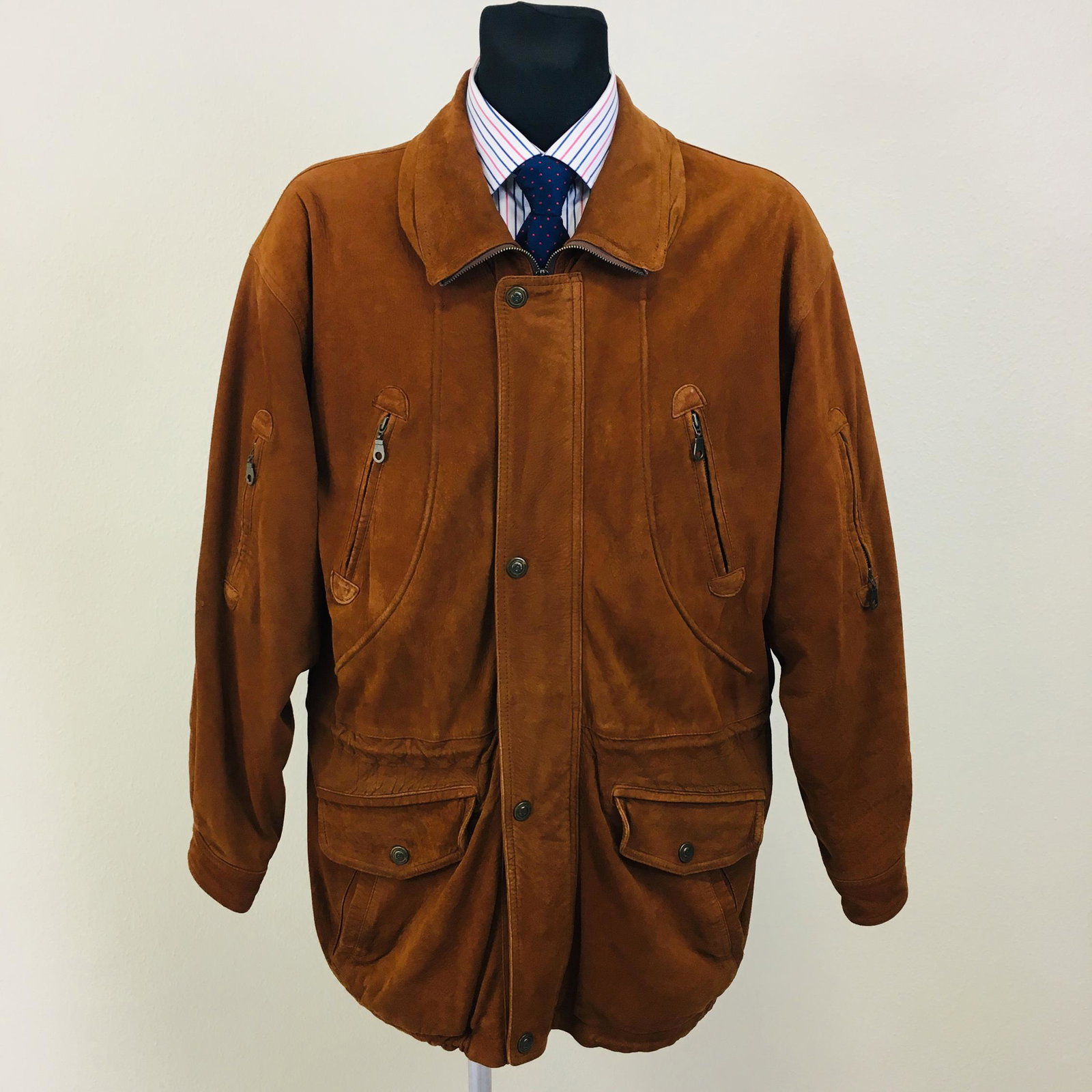 Vintage Men's Carlo Ubiano Italian Leather Jacket: Size EUR 48 US 38 100% Leather There are some tears - see in photos. Armpit to Armpit: 25 in. Sleeve from shoulder seam: 25 in. Total length: 34 in.