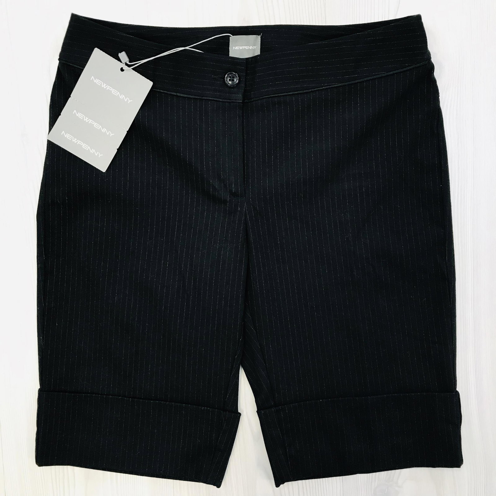 New Women NEWPEENNY Italian Shorts Size US 6: Size US 6 UK 8