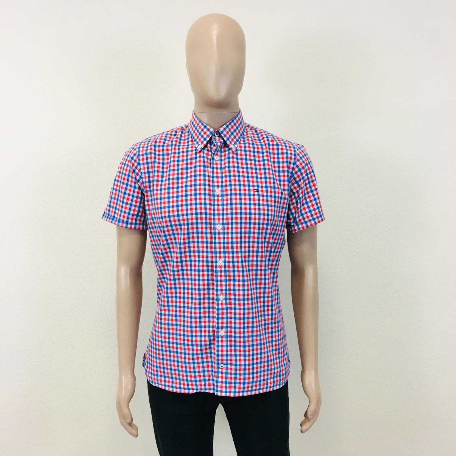 keanu reeves tommy hilfiger shirt