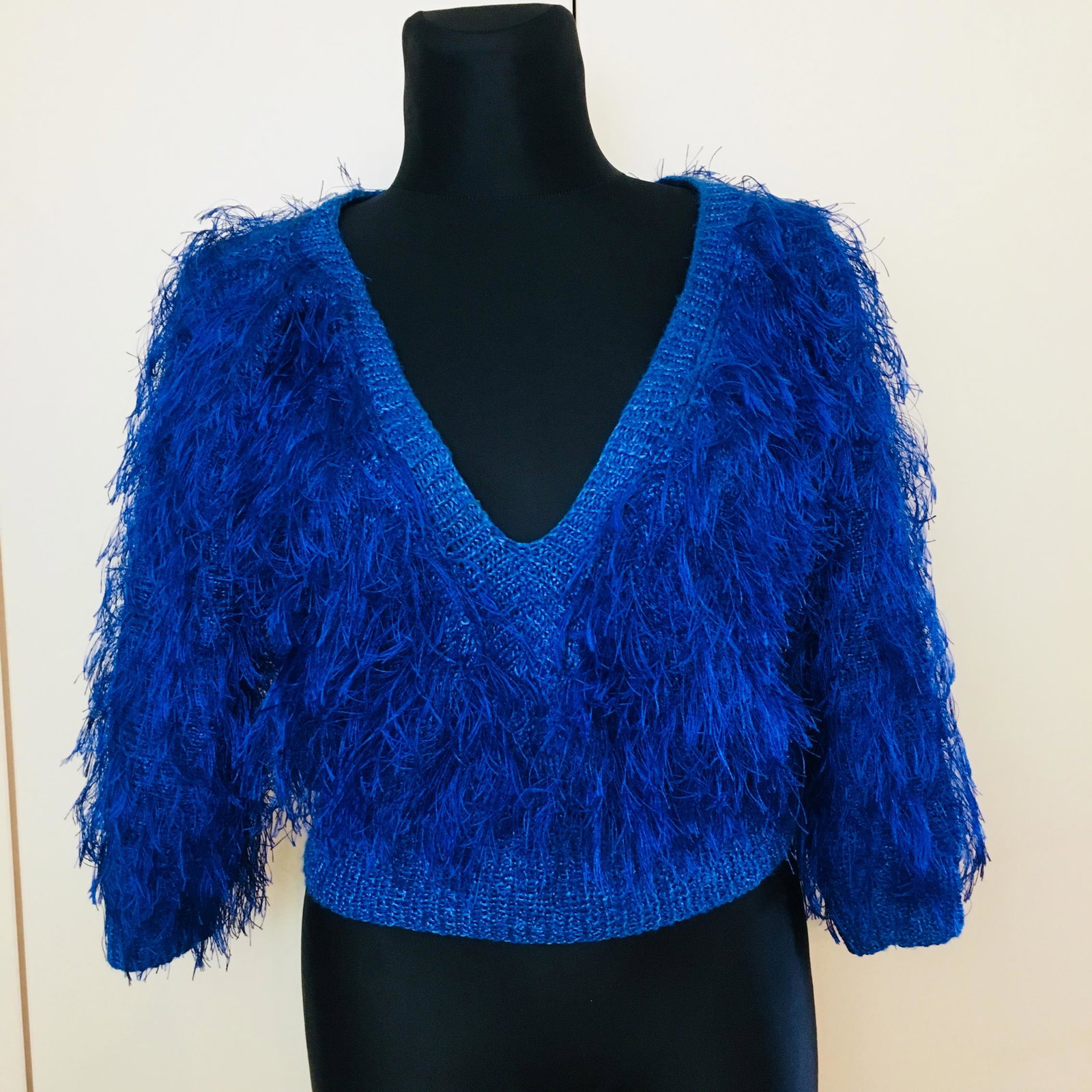 Vintage Women's Fluffy Sweater Jumper Size US 12: US 12 Armpit to Armpit: 23 in. Toltal length: 18.5 in.
