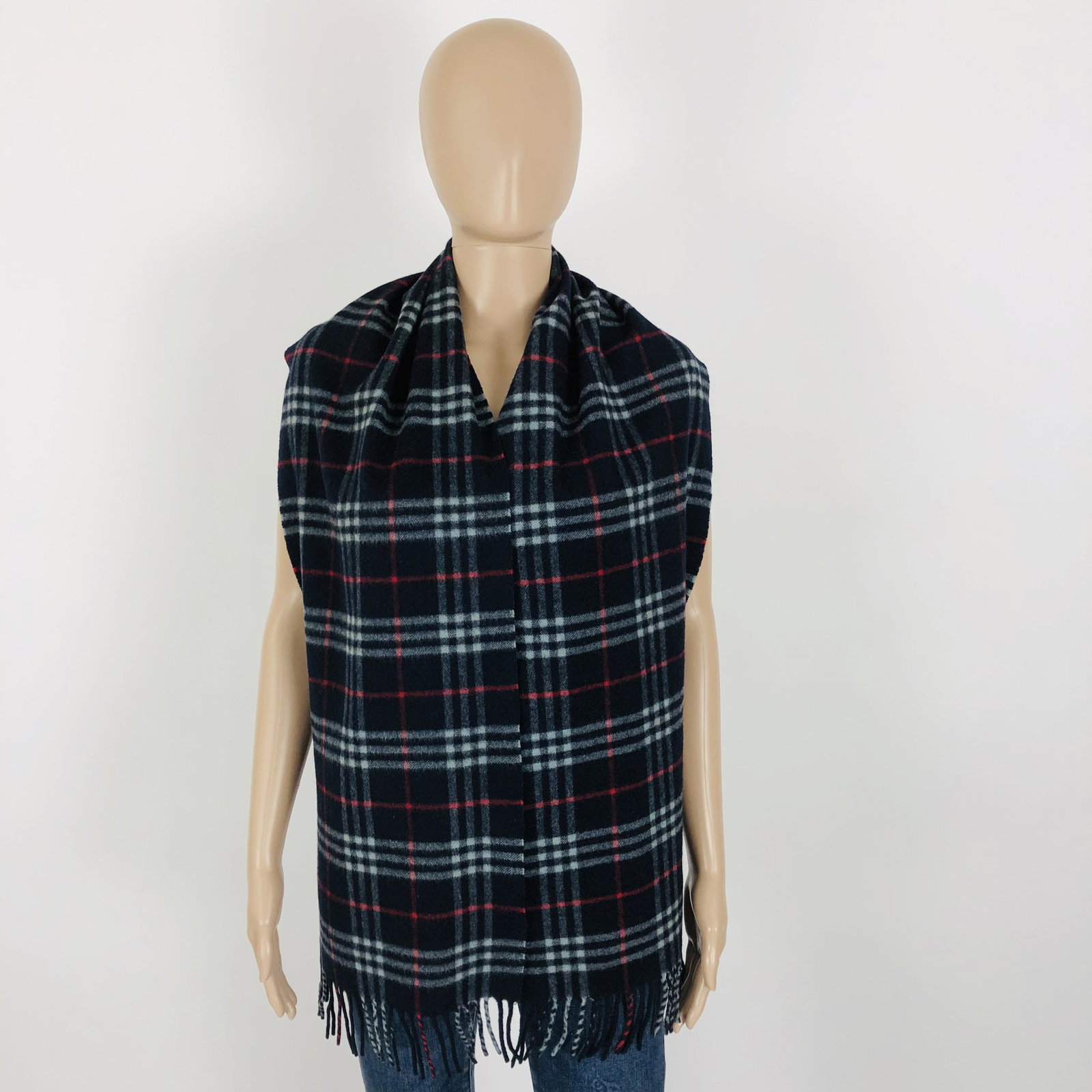 Vintage Burberry 100% Lambswool Scarf: Color: Dark BlueMeasurements (inches): Width: 12.5Length: 69