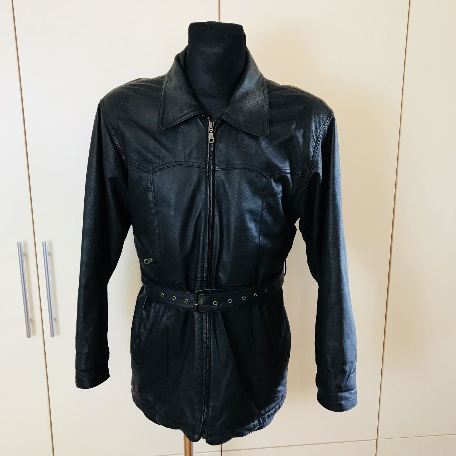 Vintage Men's Biker Black Leather Jacket (1 of 9)