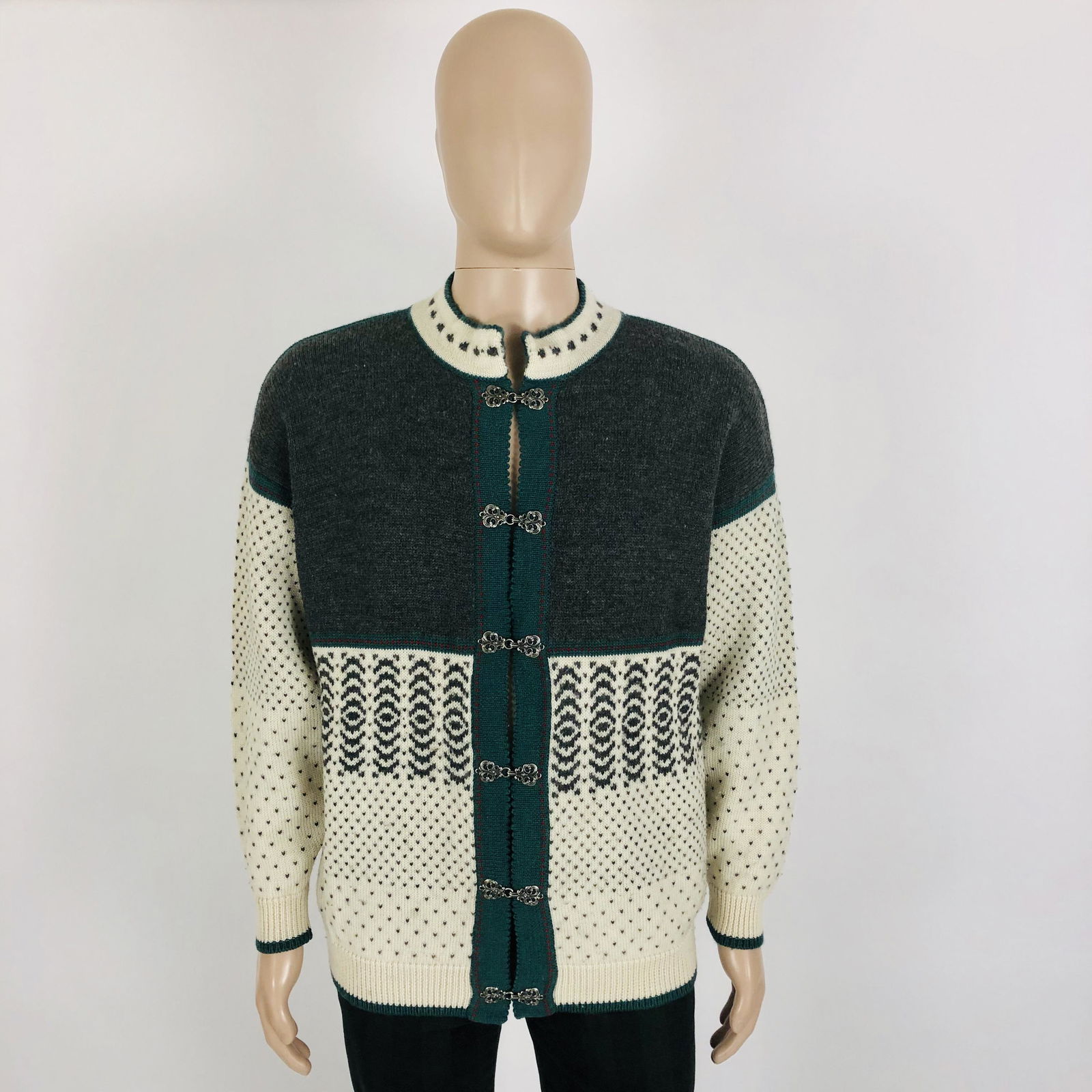 Men's Aagot Lannerstedt Scandinavian Wool Sweater L: Size Large (L)100% WoolArmpit to Armpit: 22 in.Total length: 26 in.