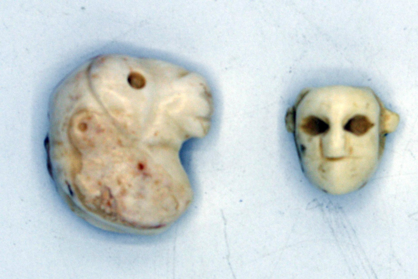 SIGILLO A STAMPO E TESTA SUMERI DATAZIONE: IV-III (1 of 1)