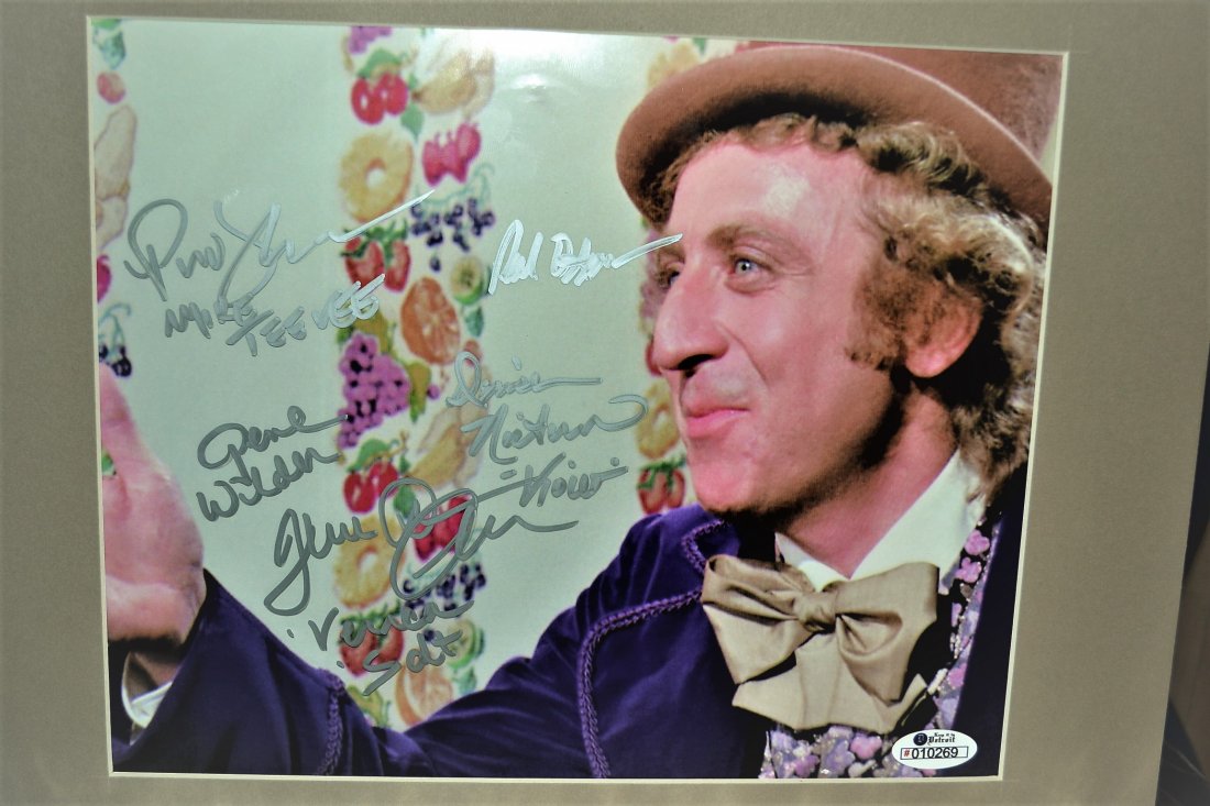 Willie Wonka Autograph Cast, Willie Wonka Cast sign (1 of 5)