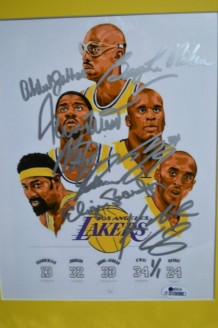 Lakers Greats Autograph Art. Los Angelas Lakers sign (1 of 5)