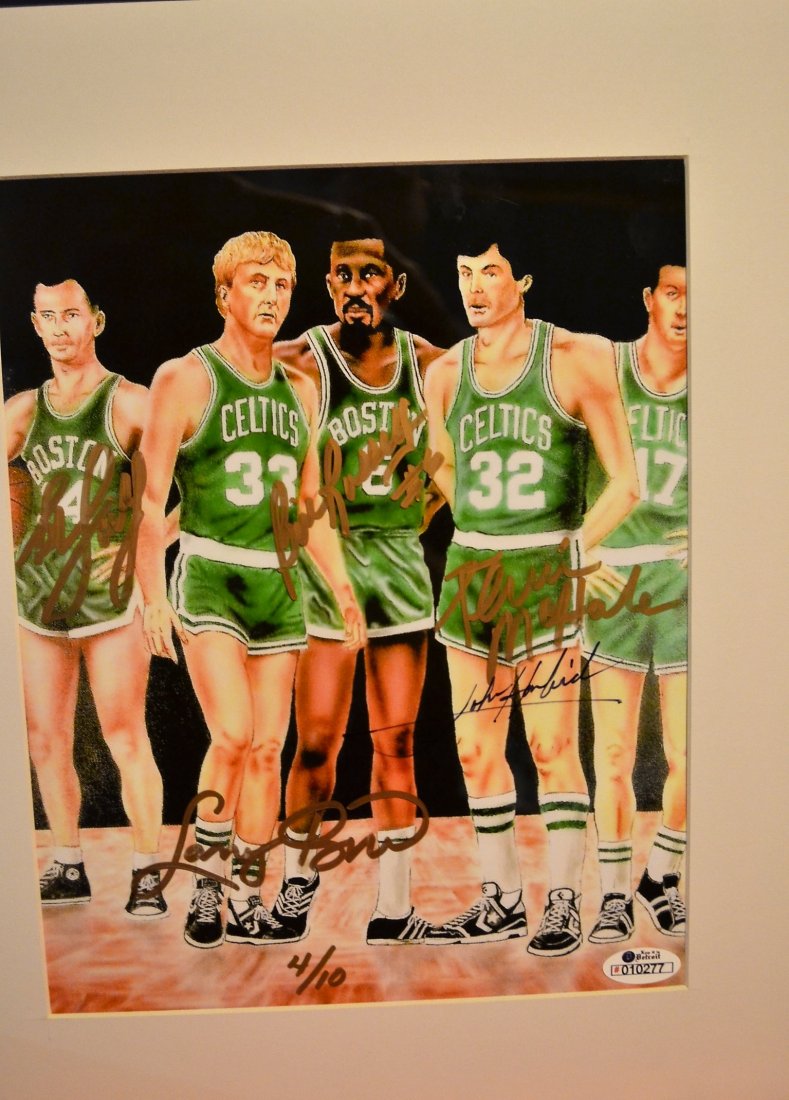 Boston Celtic Greats Autograph, Celtic greats Sign: wow what a great rare piece this is.. sign boston celtic greats sign by.Larry Bird , Bill Russell , Bob Cousey, Kevin McHale, John havlieck and limited to only 10 sign very rare piece...all items will