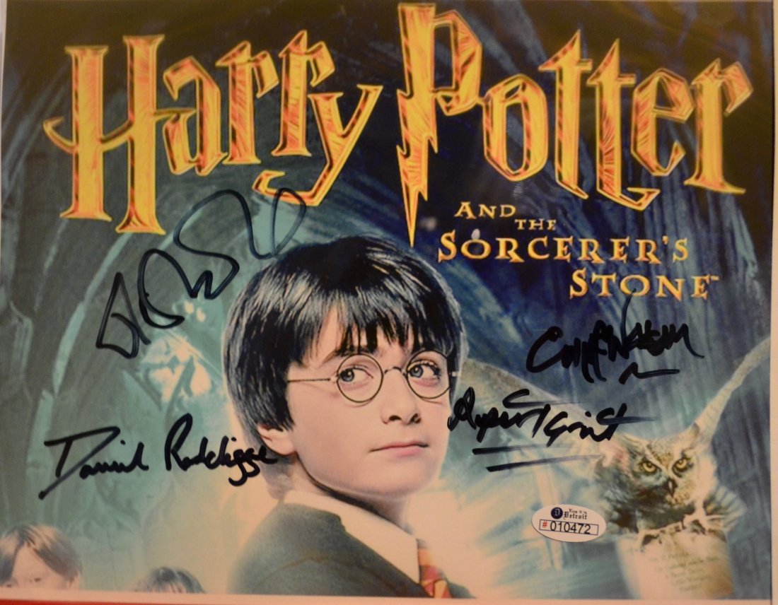 Harry Potter Autograph Photo , Harry Potter Sign Photo: Awesome very rare sign Harry potter cast sign photo with rare JK Rowling , rare cast sign. these sign prints are very sought after and hard to find... . this is an absolute beautiful signed photo... v