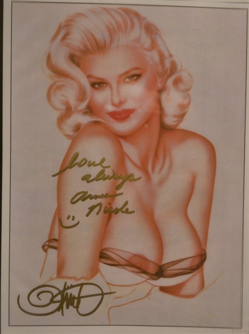 Anna Nicole Autograph Olivia Photo, Anna Nicole Playboy: Awesome very rare hand autograph By the late Anna Nicole and artist Olivia sign by both beautiful and very sought after this is an absolute beautiful signed photo... very rare All items will be ship i