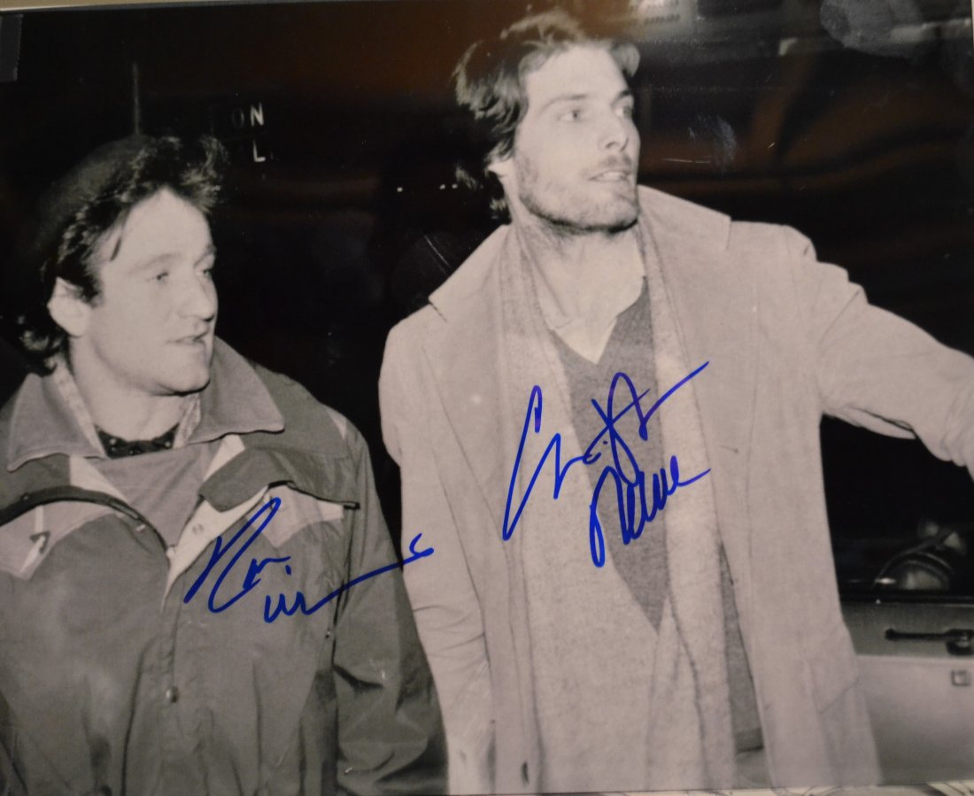 Robin Wlliams , Christopher Reeve Autograph Photo: Awesome very rare hand Autograph Photo of Robin Williams and Christopher Reeve this is a beauty dual sign photo by both of these Icons , nice Candid shot this is an absolute beautiful signed photo... 