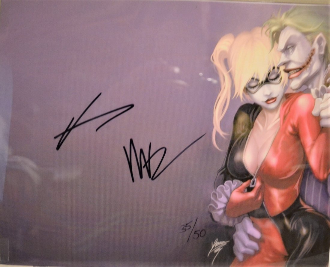 Joker and Harley Quinn Autograph , Joker Autograph: Awesome very autograph of these two stars , Jared Leto very tough to get and Margot Robbie this is out of only 50 Made ..All items will be ship insured... all items are fully certified. all items matt
